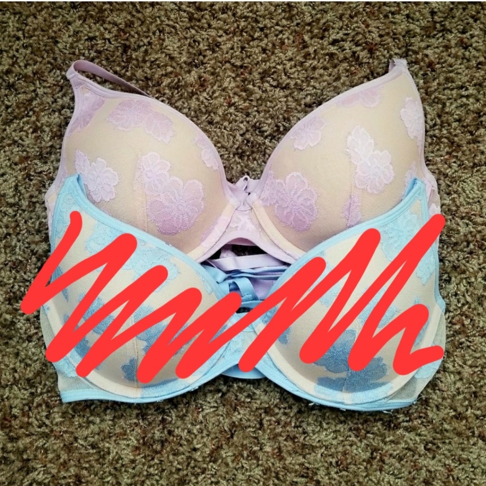 Like New VS Pink Racerback Bra!!